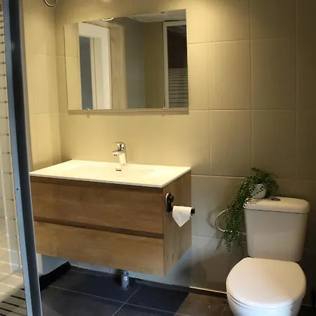 Chalet Dubbele Chalet Op Een Leuke Camping Aan Het Water